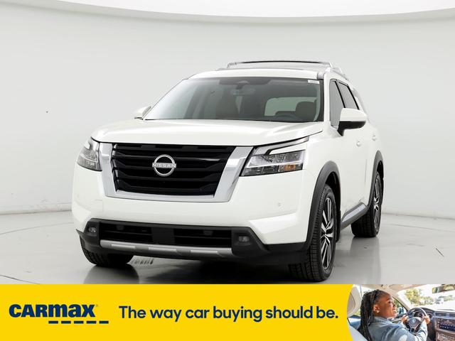 2023 nissan pathfinder platinum