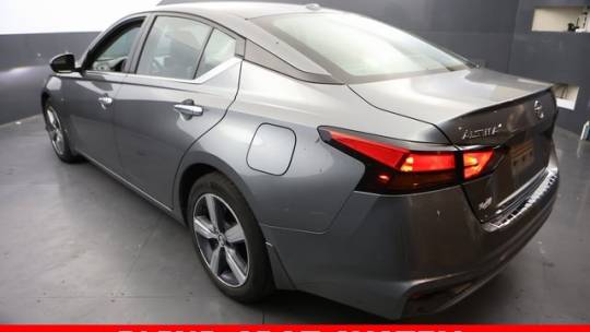 2021 nissan altima 2.5 sv