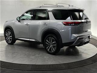 2022 Nissan Pathfinder platinum