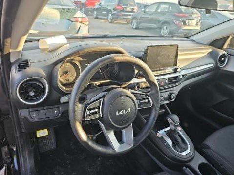 2024 kia forte lxs