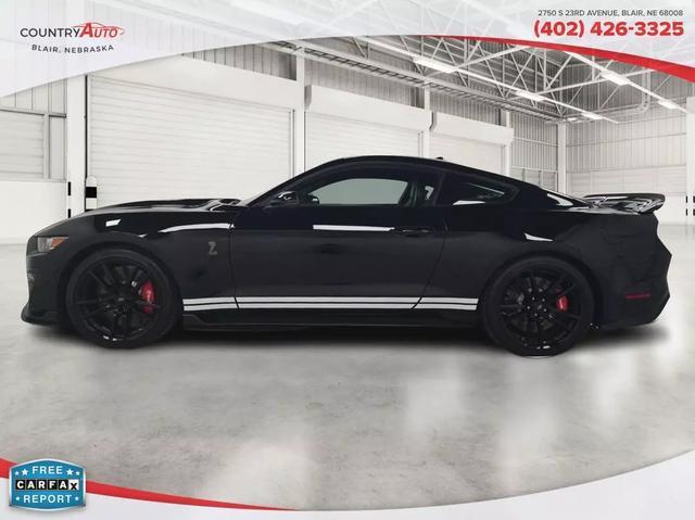 2022 ford mustang gt