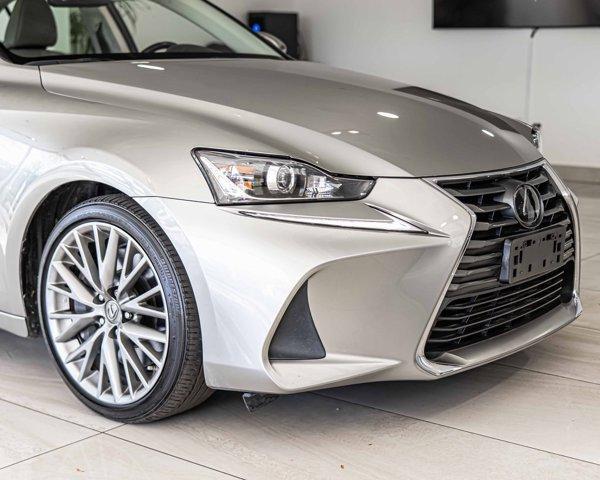 2018 lexus is 300 base