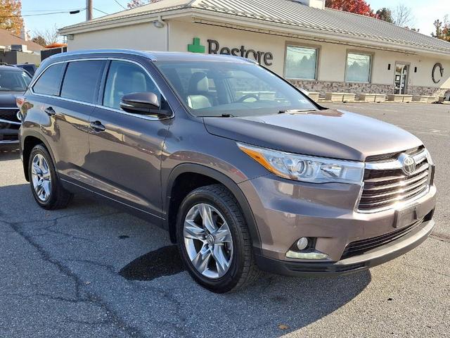 2015 toyota highlander limited