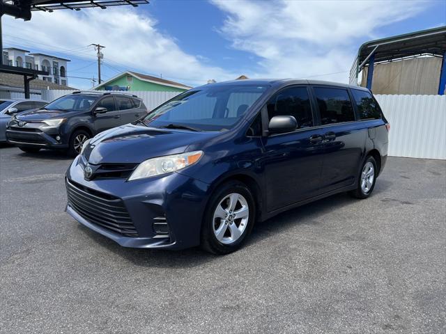 2018 toyota sienna l