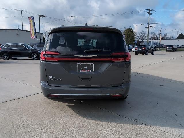 2021 chrysler pacifica touring-l
