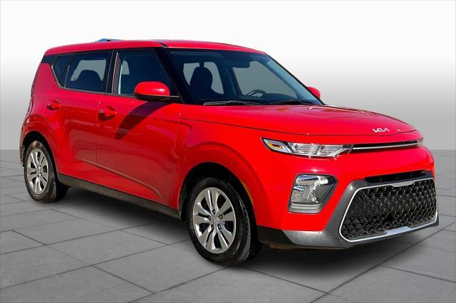 2022 kia soul lx