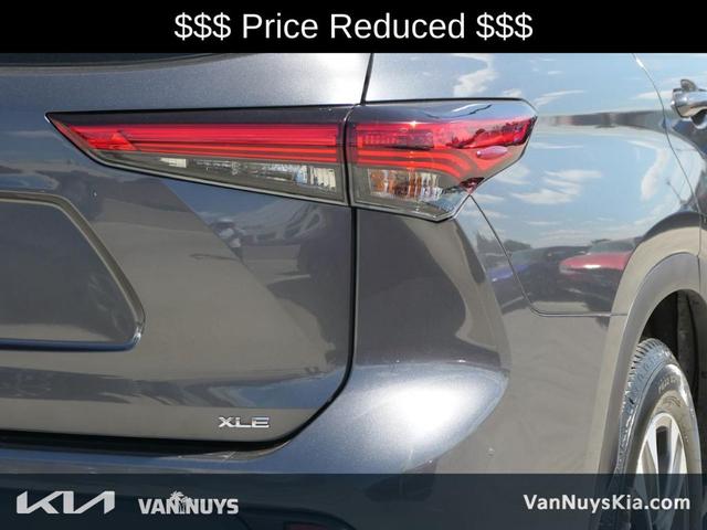 2021 toyota highlander xle