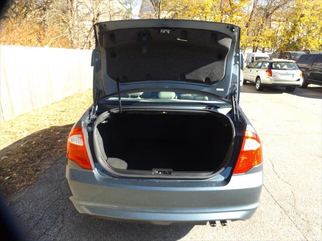 2011 ford fusion se