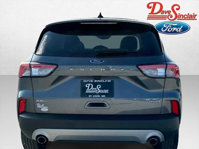2022 ford escape sel