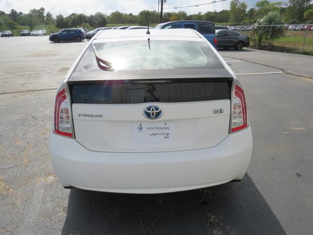 2013 toyota prius four