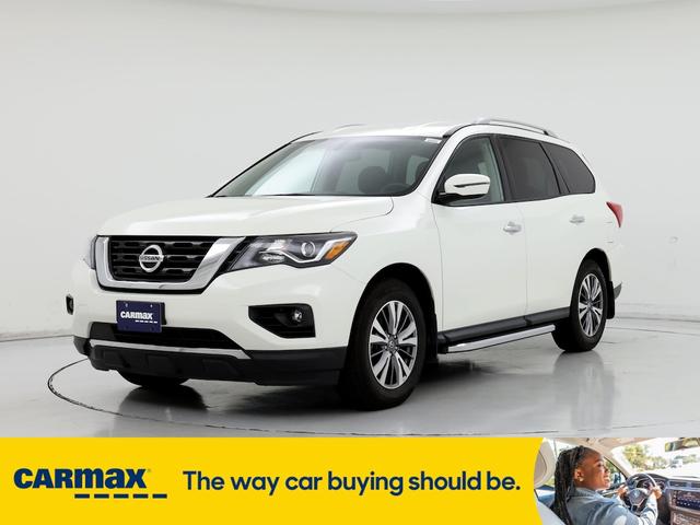 2020 nissan pathfinder sv