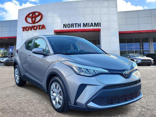 2020 toyota c-hr le
