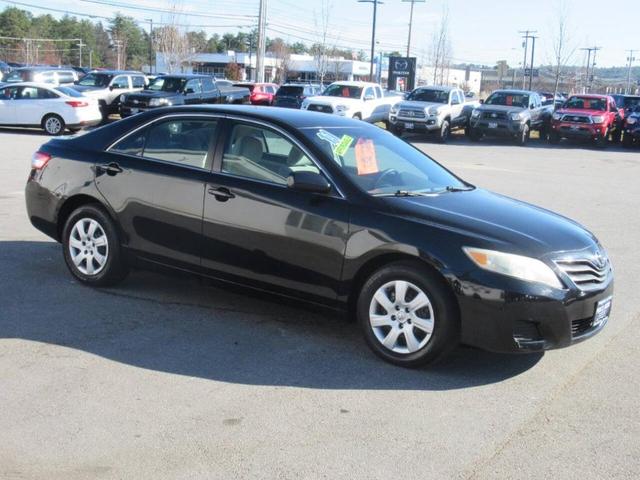 2011 toyota camry le
