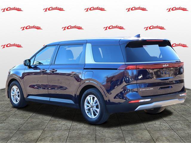 2022 kia carnival lx
