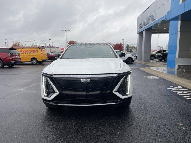 2024 cadillac lyriq sport