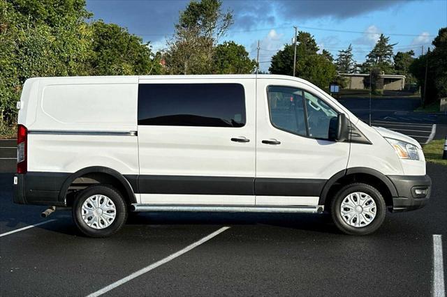 2022 ford transit-250 base