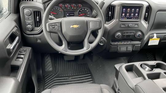 new 2024 chevrolet silverado 1500 custom crew cab short bed 4wd