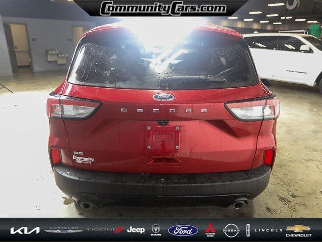 2021 ford escape se