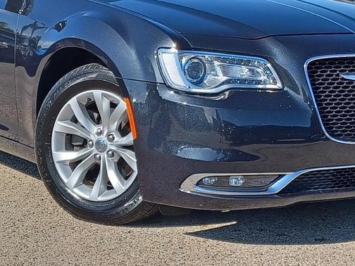 2016 chrysler 300 in co bluffs, iowa