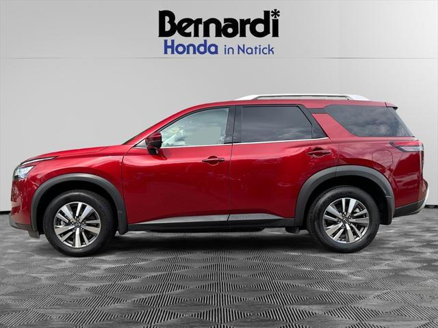 2022 nissan pathfinder sl