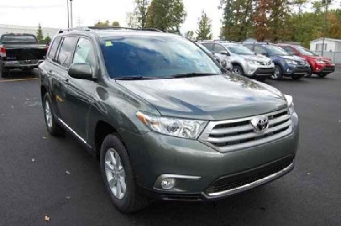 2013 toyota highlander 4wd 4dr v6 se in meadville, pa