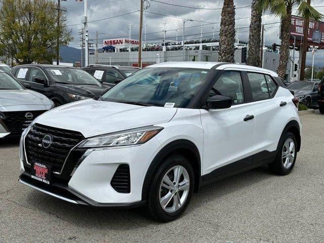 2024 nissan kicks s in san fernando, california