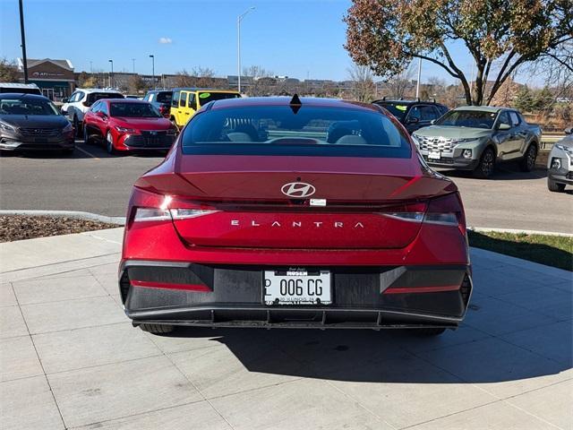 2024 hyundai elantra sel