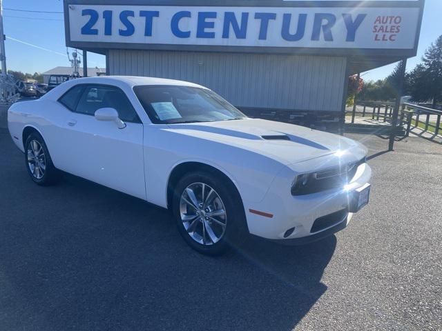 2023 dodge challenger sxt