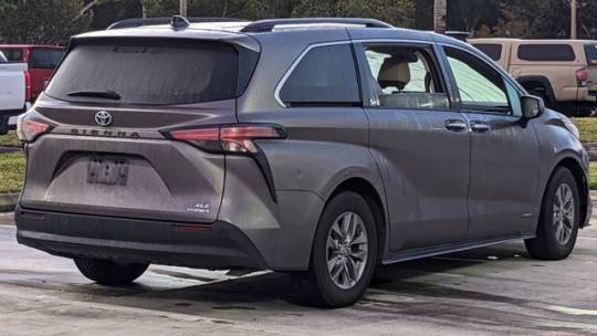 2021 toyota sienna