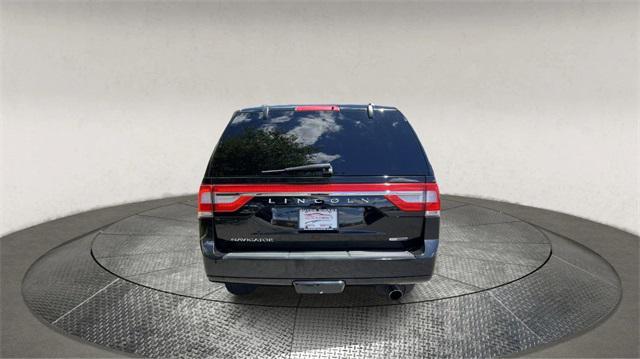 2016 lincoln navigator select