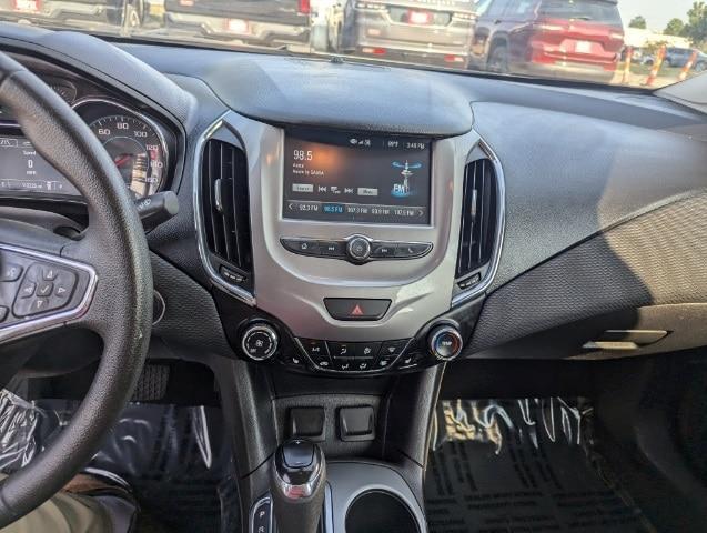 2017 chevrolet cruze lt