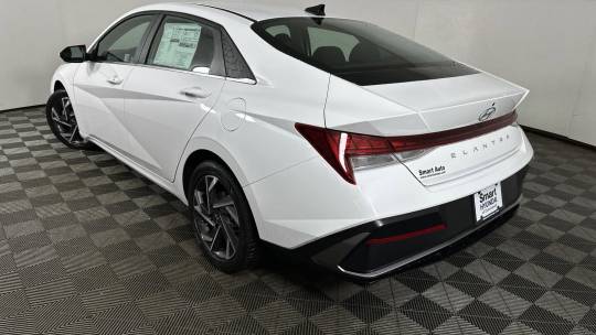 2024 Hyundai Elantra