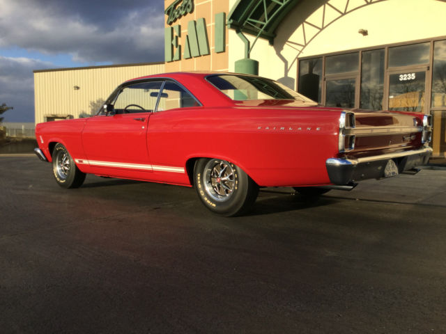 1967 fairlane 427 side oiler-top loader 4 speed -red/red - 10,000 original miles