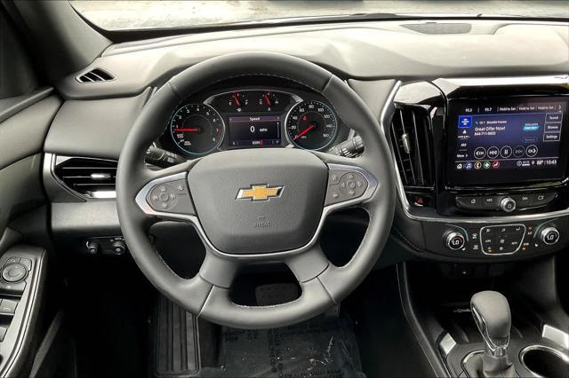 2023 chevrolet traverse lt cloth