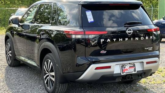 2024 Nissan Pathfinder platinum 4wd