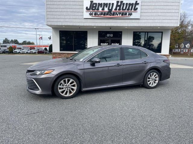 2023 toyota camry le