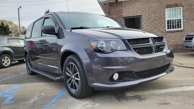 2017 dodge grand caravan gt