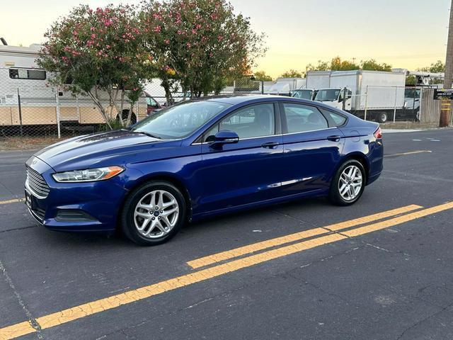 2013 ford fusion se