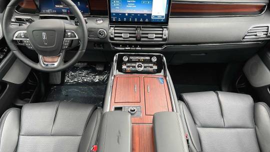 2023 Lincoln Navigator