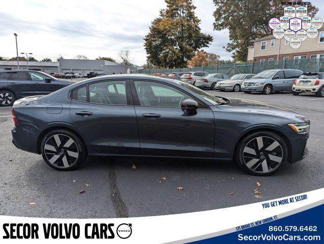 2024 volvo s60 recharge plug-in hybrid ultimate dark theme