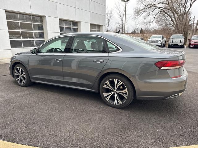 2022 volkswagen passat 2.0t se