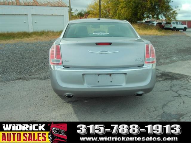 2014 chrysler 300 s