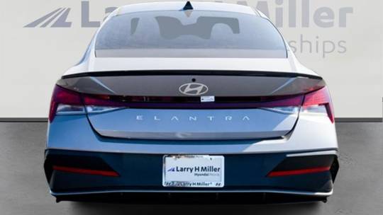 2025 Hyundai Elantra