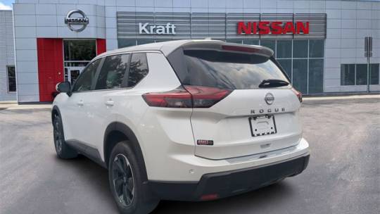 2025 Nissan Rogue sv