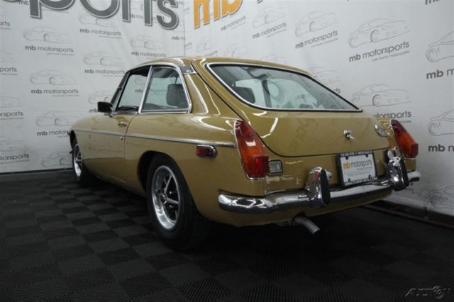 1974 mgb gt 4-speed manual looks & runs great!!!