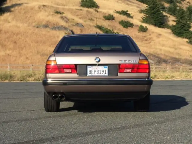 beautifully kept 1988 bmw 750il v12 long wheelbase luxury sedan