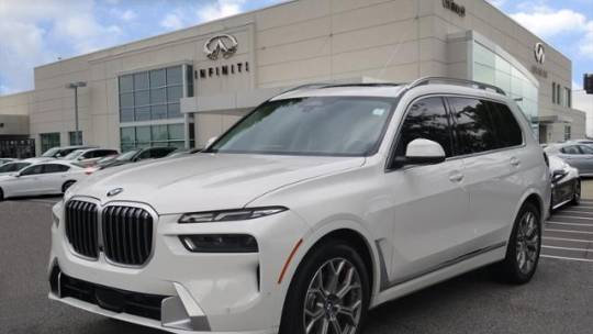 2023 BMW X7