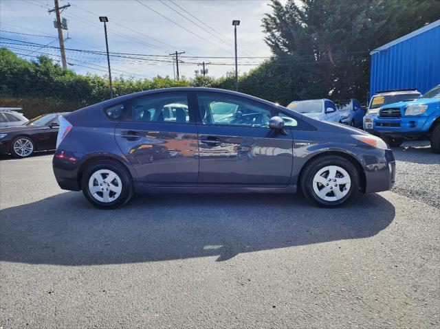 2011 toyota prius iii