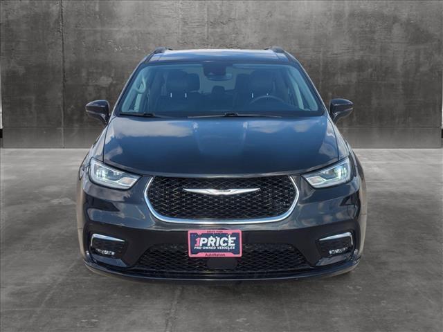 2022 chrysler pacifica touring l