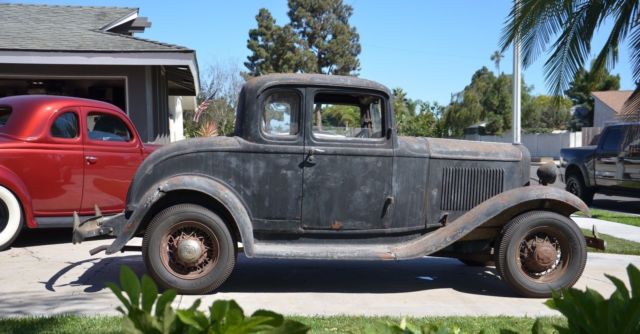 barn find 1932 ford coupe original paint and parts!!